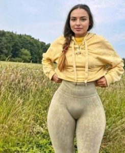 The Science Behind Body Shape: What Research Really Says About Curves and Health